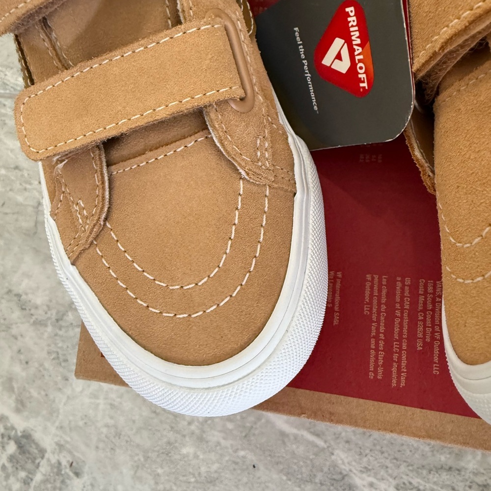 Vans Kids MTE Chestnut Brown & White Sneakers with Pink Soles SIZE 1 unisex - Picture 2 of 9